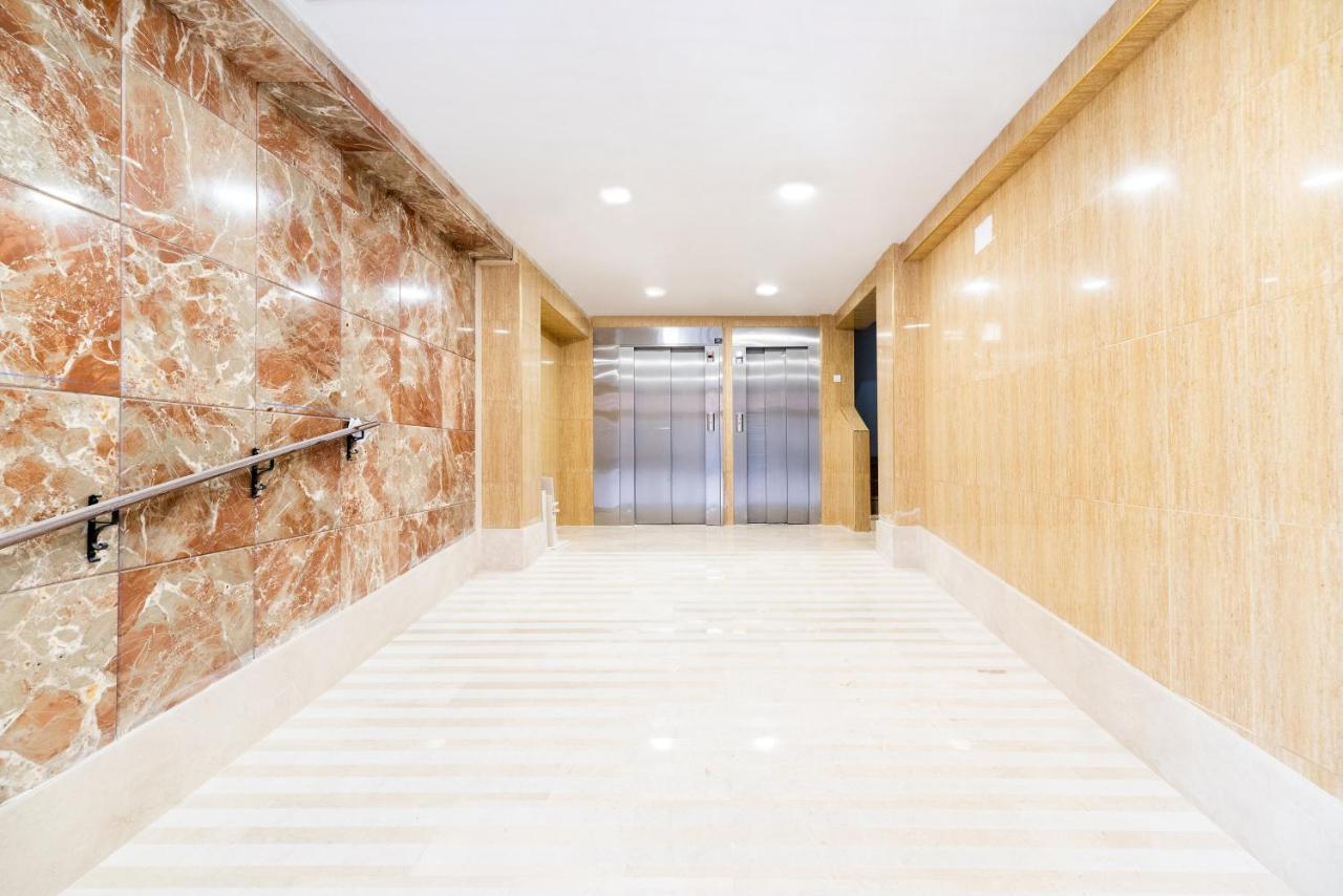Piso Junto A Parque De Las Ciencias En Granada Esterno foto